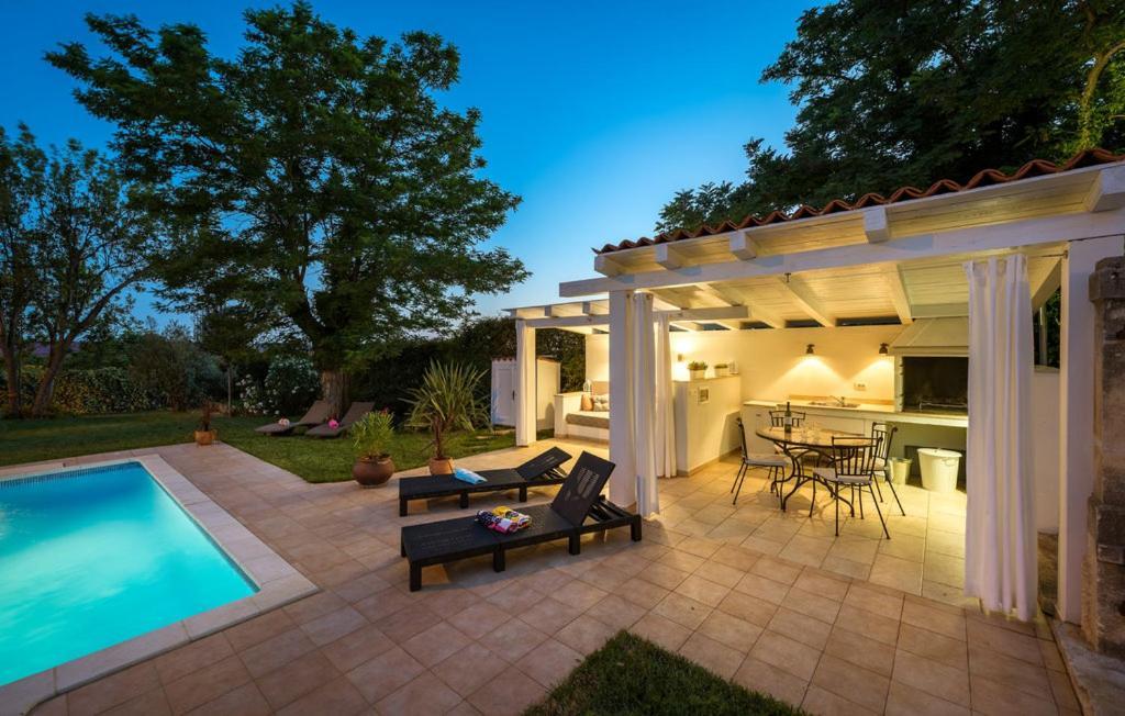 Villa Vigneri Новиград Екстериор снимка