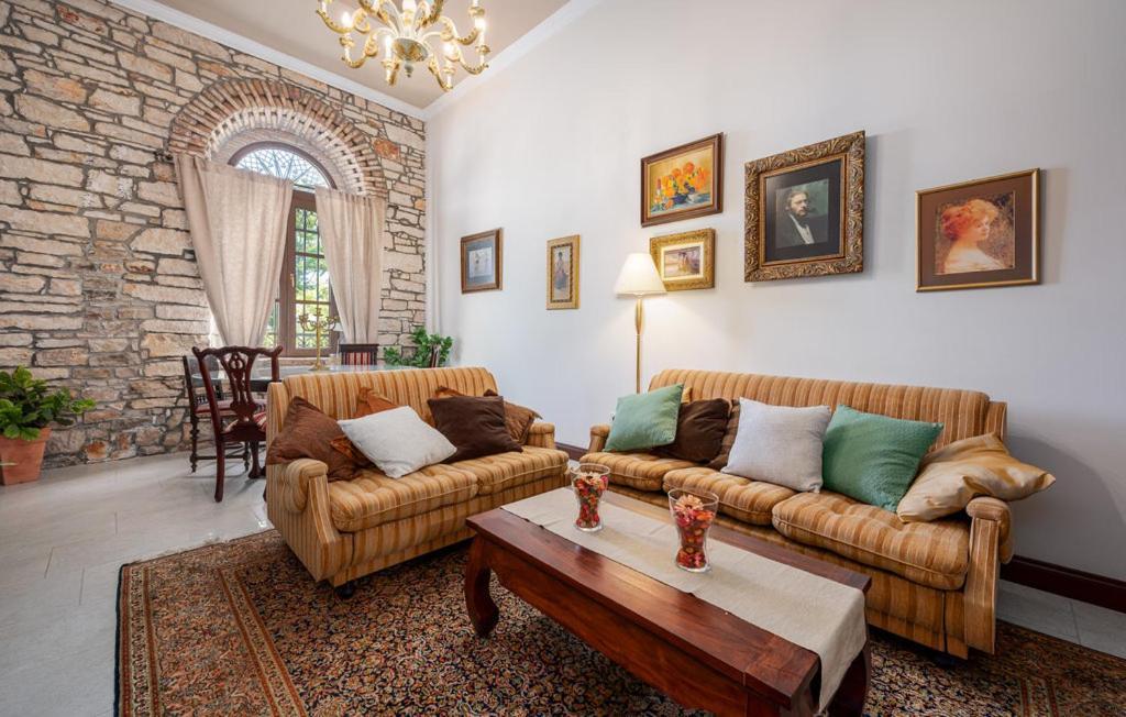 Villa Vigneri Новиград Екстериор снимка